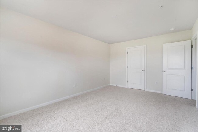 Building Photo - 463 Tiller St