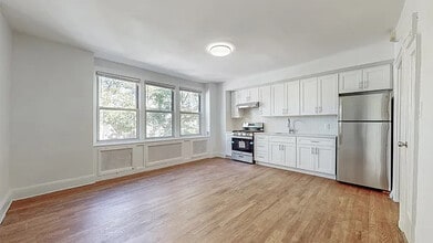 Building Photo - 68-28 Juno St