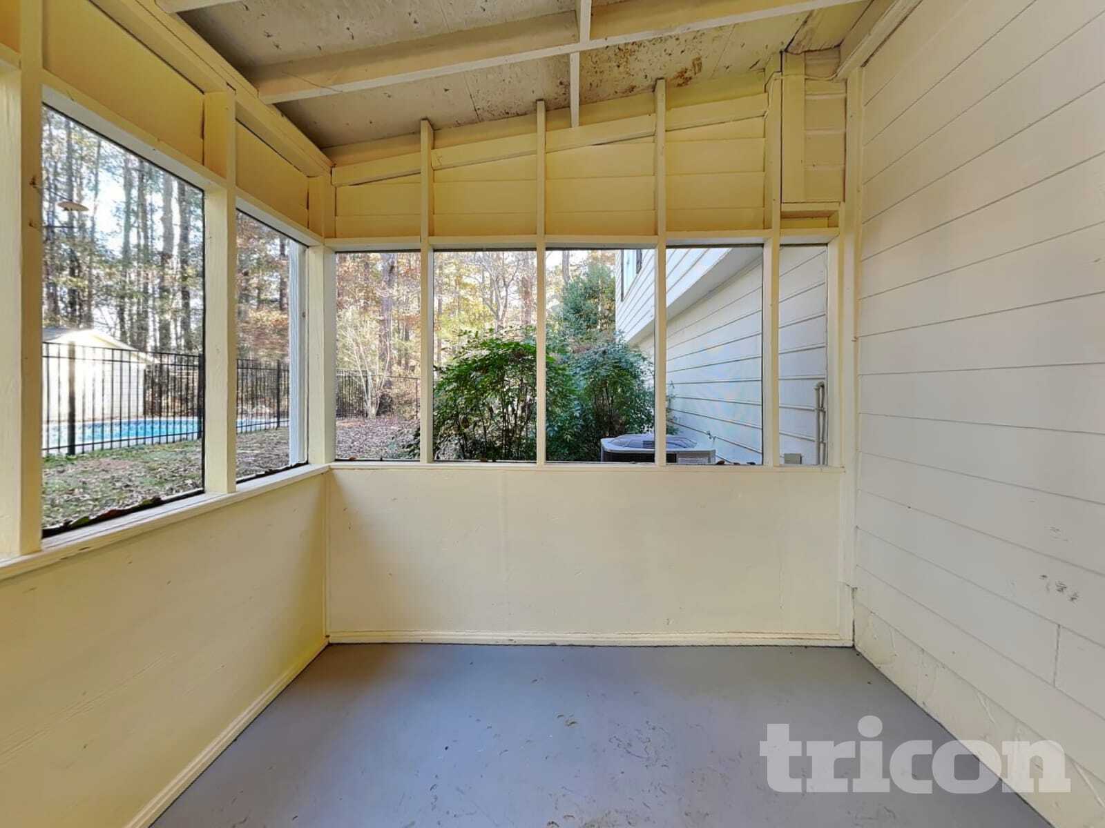 Building Photo - 2092 Brooks Rd SE