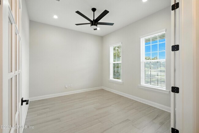 Building Photo - 480 Loosestrife Wy