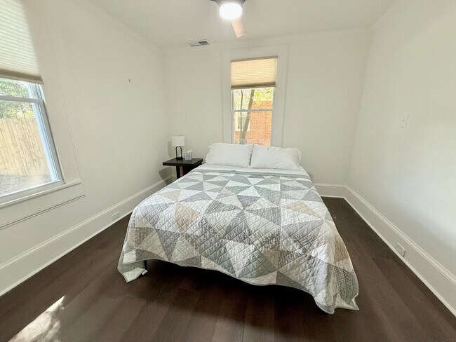 Building Photo - 2936 Oceola St