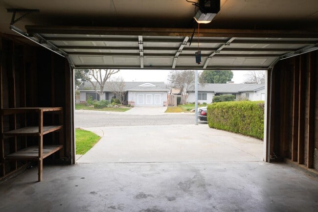 Building Photo - 4310 N Barcus Ave