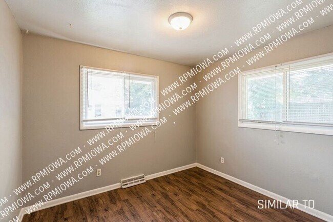 Building Photo - 3422 SW 8th St