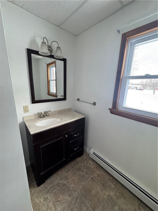 Building Photo - 82 Ridge Rd