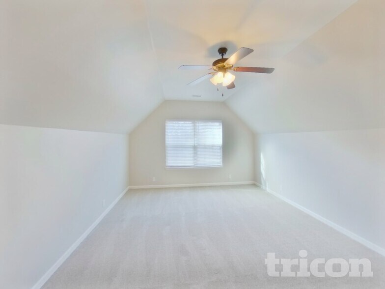 Building Photo - 216 Winding Branch Ct