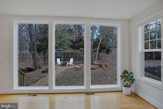 Building Photo - 408 Kosmill Dr