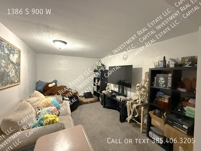 Building Photo - 1386 S 900 W