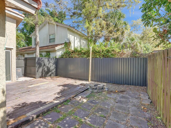 Building Photo - 1257 NW 91st Ave