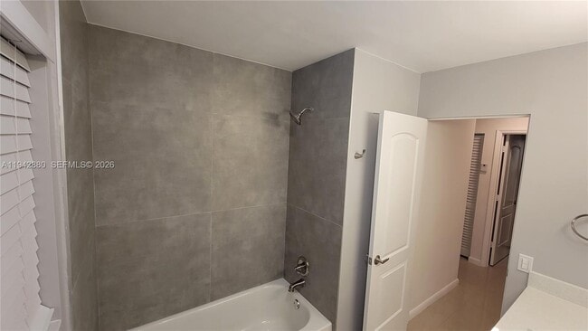 Building Photo - 670 NE 179th Terrace