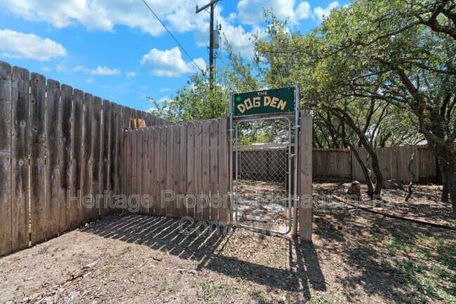 Building Photo - 25222 Flaming Arrow