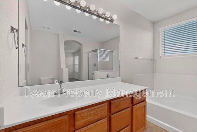 Building Photo - 6520 Los Pueblos Pl NW