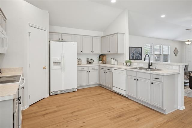 Building Photo - 521 Port Arthur Dr