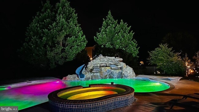 Building Photo - 10 Morning Glory Cir