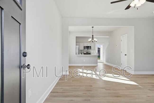 Building Photo - 109 Virginia Ave