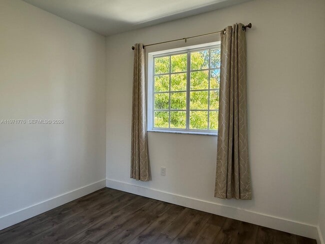 Building Photo - 20711 SW 80th Ct