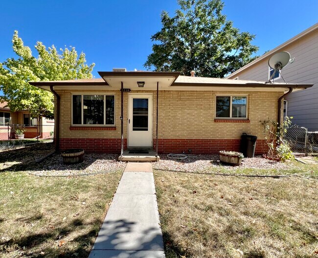 Building Photo - 3118 S Acoma St