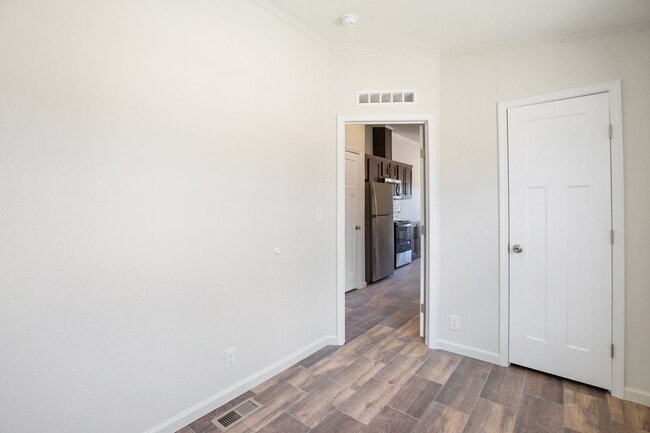 Building Photo - Woodland Park Townhome!
