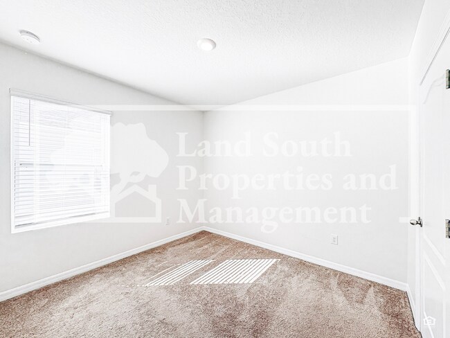 Building Photo - 5781 Arlington River Dr.