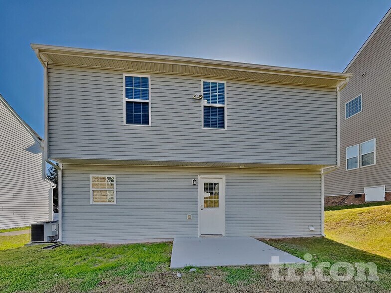 Building Photo - 3923 Carolina Cherry Dr