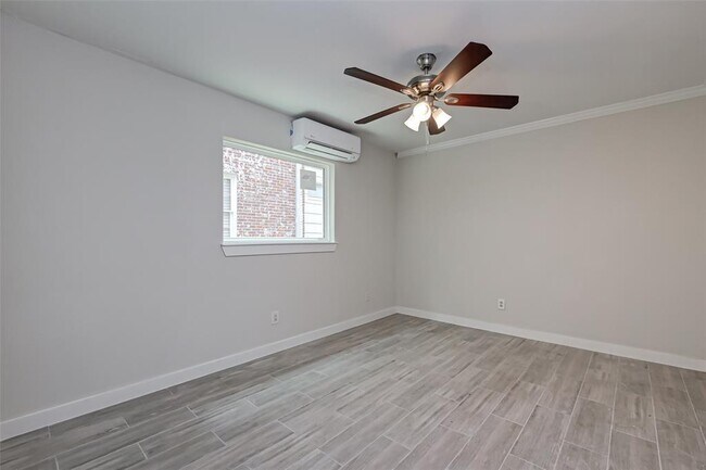 Building Photo - 1747 Wroxton Ct