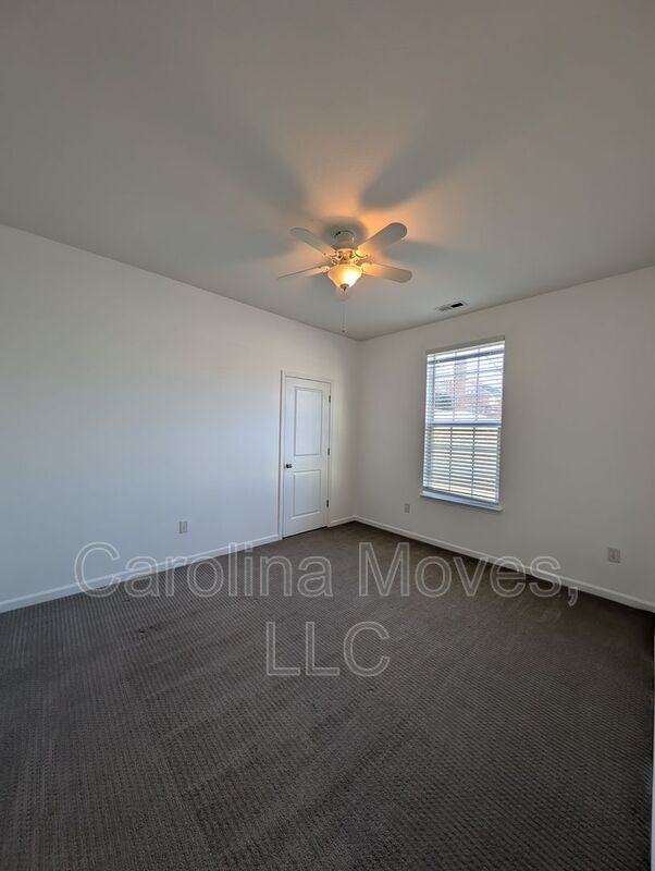 Building Photo - 124 Bascom Ct