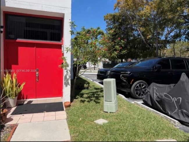 Building Photo - 3089 NE 183rd Ln