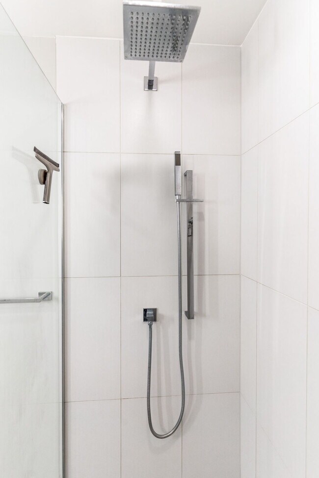 Building Photo - 88 V St SW