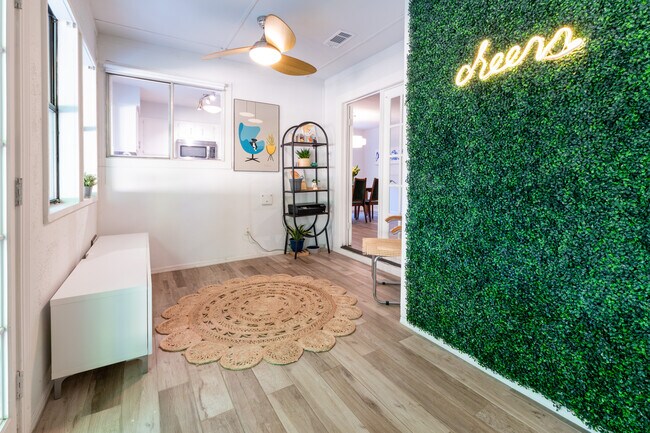 Building Photo - Meadowheath Drive