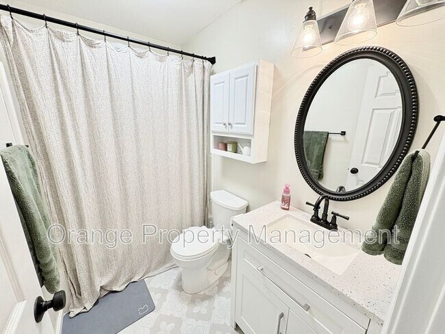 Building Photo - 415 Mayfield Dr