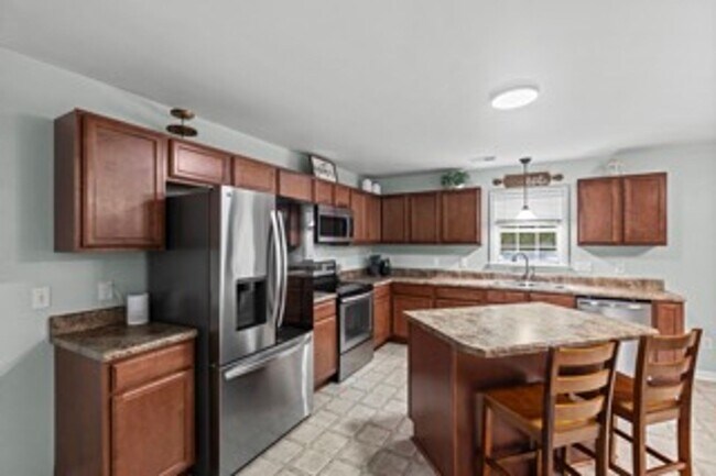 Building Photo - Lifestyle Focused