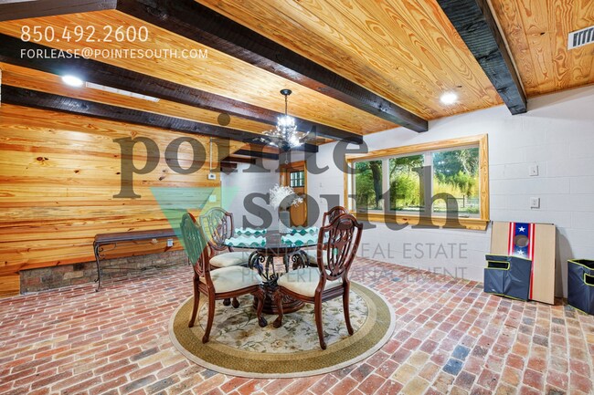 Building Photo - 27522 Burkhardt Dr