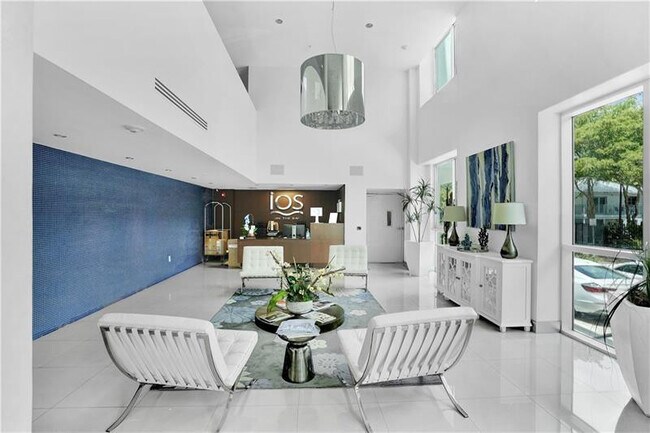 Building Photo - 720 NE 62nd St