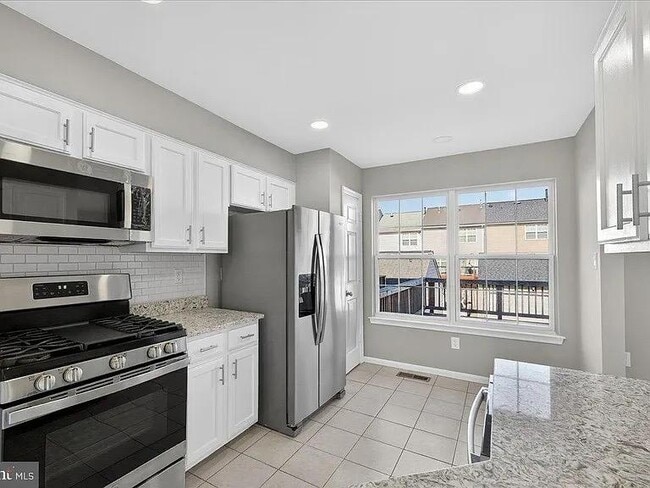 Building Photo - 22989 Whitehall Terrace