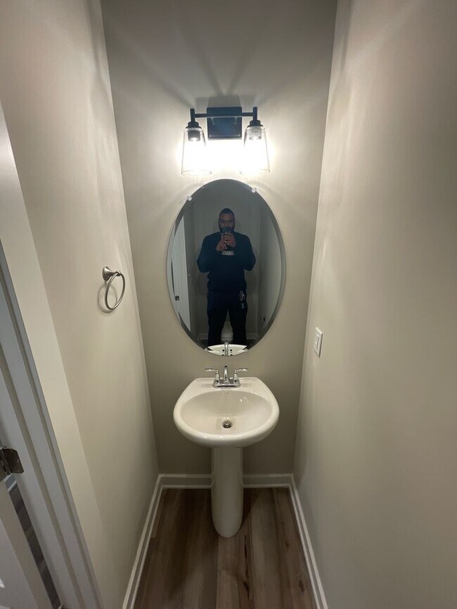 Building Photo - Home for Rent in Oak Grove, AL!! Available to View Now!!!