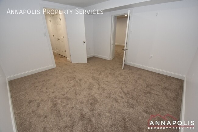 Building Photo - 254 Severn Rd