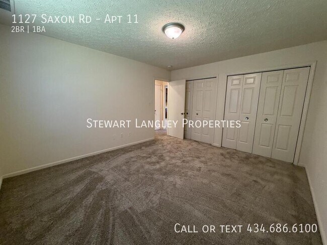 Building Photo - 1127 Saxon Rd