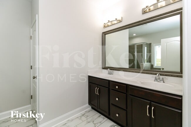 Building Photo - 4641 Skyview Trail