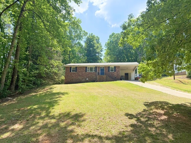 Building Photo - 37 Carriage Dr