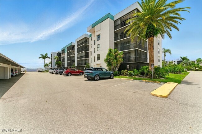 Building Photo - 3460 N Key Dr