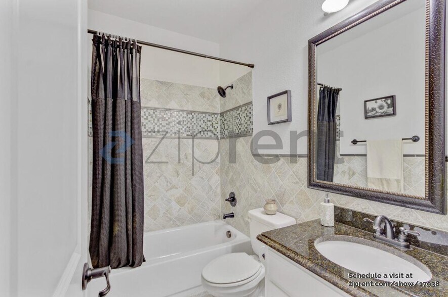 Building Photo - 14108 Signal Hill Dr