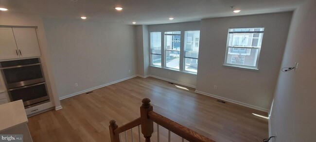 Building Photo - 2580 Hopton Ln