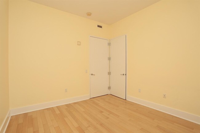 Building Photo - 4 Beacon Way