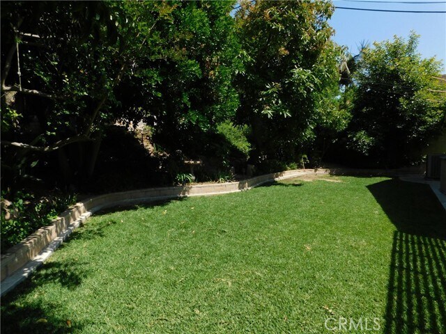 Building Photo - 2414 Sarandi Grande Dr