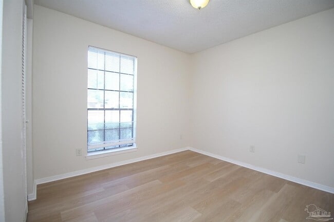 Building Photo - 3231 Palmdale Ave