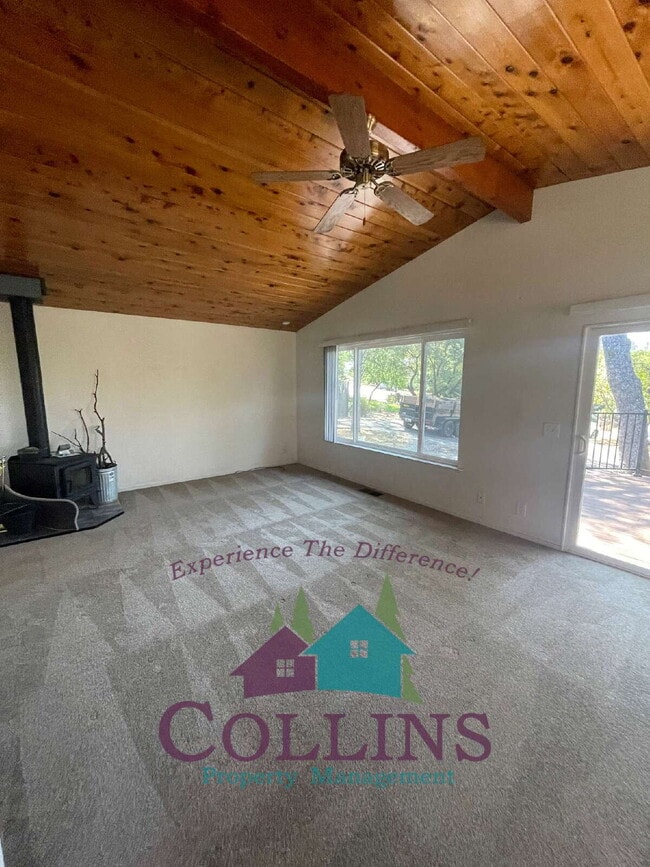 Building Photo - Comfortable 2-Bedroom Home in Lake Wildwood