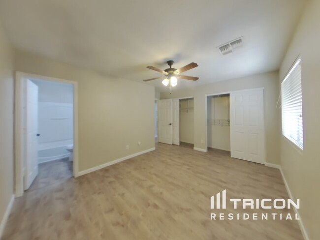 Building Photo - 1339 E Saguaro Trail