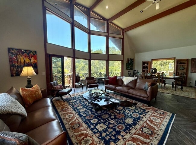 Building Photo - 35 Linda Vista Dr