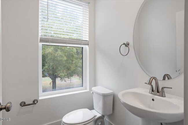 Building Photo - 509 Kildaire Farm Rd