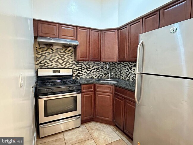 Building Photo - 3231 Powelton Ave