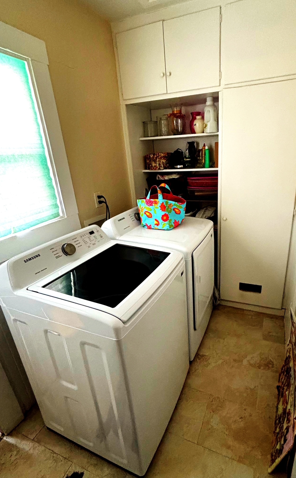 Laundry Room In House - 6546 Painter Ave